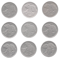 Королевство Новая Зеландия. 5 центов 1967, 1970, 1972, 1974, 1975, 1978, 1980, 1981, 1982, 1985. 2-й тип портрета. Фауна. Ящерица гаттерия (туатара). Цена за одну монету.
