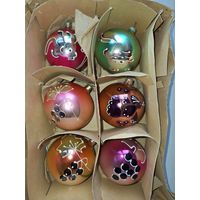 Набор шаров - шары фосфорные - светятся в темноте - рыбки и виноград