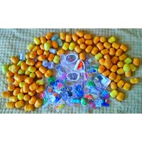 150 киндер игрушек за 100р.