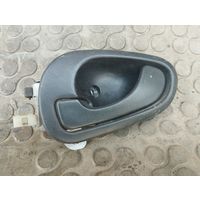 Ручка внутренняя передняя левая Mitsubishi Carisma