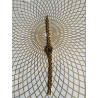 Часы наручные  с браслетом.Состояние на скане. В коллекцию,ремонт,на запчасти.