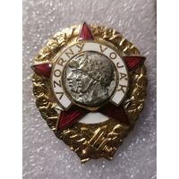 Знак ЧССР Тяжелый, эмаль белая.