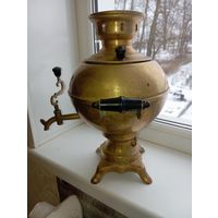 Самовар электрический  , пузатый , латунь .