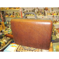 Дипломат Corallite.