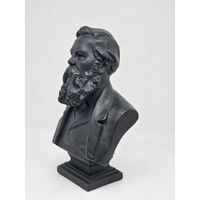 Бюст Достоевский