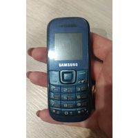 Телефоны мобильные, винтажные модели.