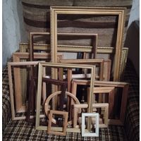 Рамки деревянные , б/у, одним лотом.