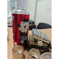 Лот, вещи из СССР.8 предметов. Термос, шкатулка, фигурка, 2 подстаканника, 2 тарелки, ионизатор.