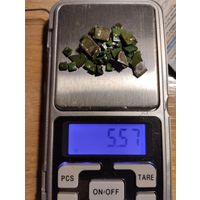 Зелёные радиодетали.