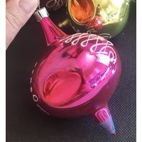 Игрушка ёлочная Завитушка малиновая, стекло. СССР