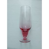 СССР: фужер из розового (марганцевого) стекла, стеклозавод "Неман", 1960–1980-е