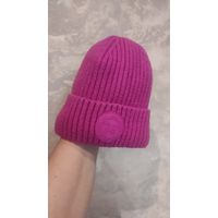 Шапка теплая Acoola размер 52. Цвет фуксия, состояние отличное, б/у пару раз. Купили второпях размер не свой.