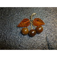 Редкая Янтарная Брошь. СССР. Вишни Без МЦ!