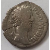 29 Римская империя денарий Коммода серебро