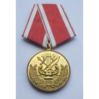 За заслуги в культуре и искусстве. Тяжелый металл.