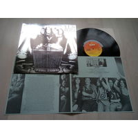 MOTT - Drive On (1975 винил LP ENGLAND)