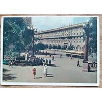 Минск. Вход на сквер по улице Энгельса. 1959 г. Чистая.