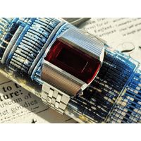 Корпус электронных наручных часов Электроника-1 (Терминатор) + "родной" браслет времен СССР.