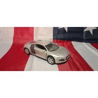 Машинка (модель) Kinsmart Audi R8