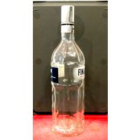 Бутылка от Водки FINLANDIA * ФИНЛЯНДИЯ * с Пробкой * без Дозатора * объём 1 литр * высота 32.5 см * диаметр 8.5 см * (1)