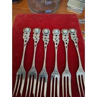 Шикарный набор десертных вилок из серебра