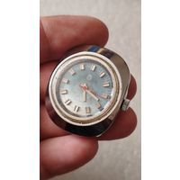 Часы Луч , 200 лотов с 1 рубля,5 дней!