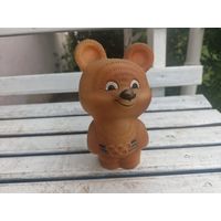 Резиновая игрушка Олимпийский Мишка.