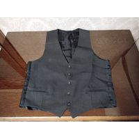 Жилетка на 5 пуговиц 52-54 размер