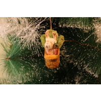 Ёлочная игрушка папье-маше, "Зайчик в конверте".