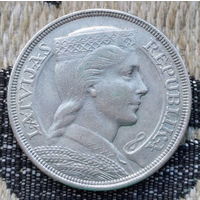 Латвия 5 лат 1929 года, UNC. Герб Латвии. Серебро. Сторгуй за свою цену, предложи обмен! Y150