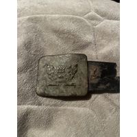 Школьная пряжка