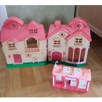 Кукольный домик и кухонный столик ( цена за все)