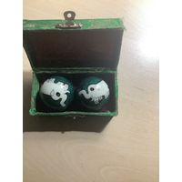 Шары в коробке