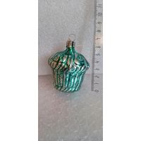 Ёлочная игрушка. Зелёная корзинка. 17-30