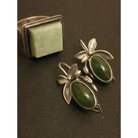 Серьги. Кольцо. Нефрит. Старые.