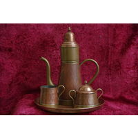 Кофейный набор с лужением ( медь , латунь ) 4 предмета ( кофейник , молочник , сахарница , поднос )