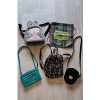 Рюкзаки, папка, пенал и сумки для девочек.