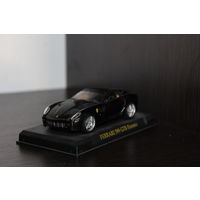 Металлическая, коллекционная машинка "FERRARI 599 GTB FIORANO", на пластиковой подставке, клеймо, Китай.