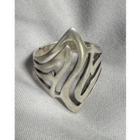 Кольцо серебряное 925 пробы. 11