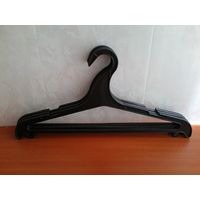 Три Вешалки - Одним Лотом.