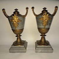 Антикварные парные вазы. Мрамор,Бронза. 19 век. Франция.