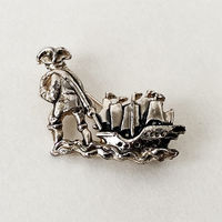 Брошь винтажная Гулливер в стране лилипутов