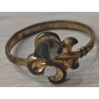 Старенькое колечко, СССР. Красносельская ювелирная фабрика. Остатки позолоты, камушек. 1.75гр