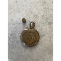 Винтажная бензиновая зажигалка