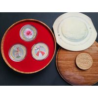 Ниуэ 2 доллара, 2011 3 монеты! Традиционные болгарские символы. Полный комплект! Болгарская Роза, Мартеница, Сурвачка! Серебро 999 пробы 93,3 грамм 3,000 унции! ВОЗМОЖЕН ОБМЕН!