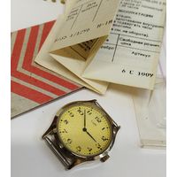 Часы "Луч" не ношеные,с родными доками и футляром,За вашу цену!