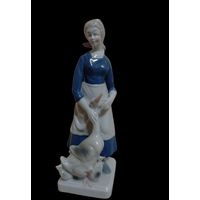 С РУБЛЯ! Девушка с гусями. Германия