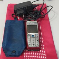 Мобильный телефон Nokia 6230i в красном корпусе, 2005г/выпуска, б/у, оригинал, батарея разряжена, ПДУ.,чехол, см. фото,  распродажа!!!спасибо.