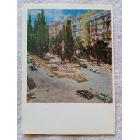 Шишко. У памятника Ленину