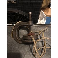 Дорожный электрический вулканизатор, произведенный в СССР.